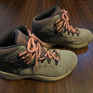 Columbia Newton Ridge Waterproof Hiking Boots